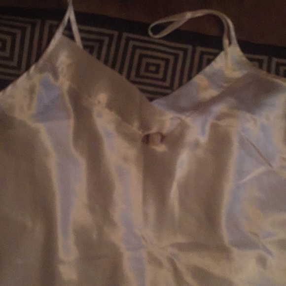 Amelia’s intimates Nightgown - Picture 2 of 2